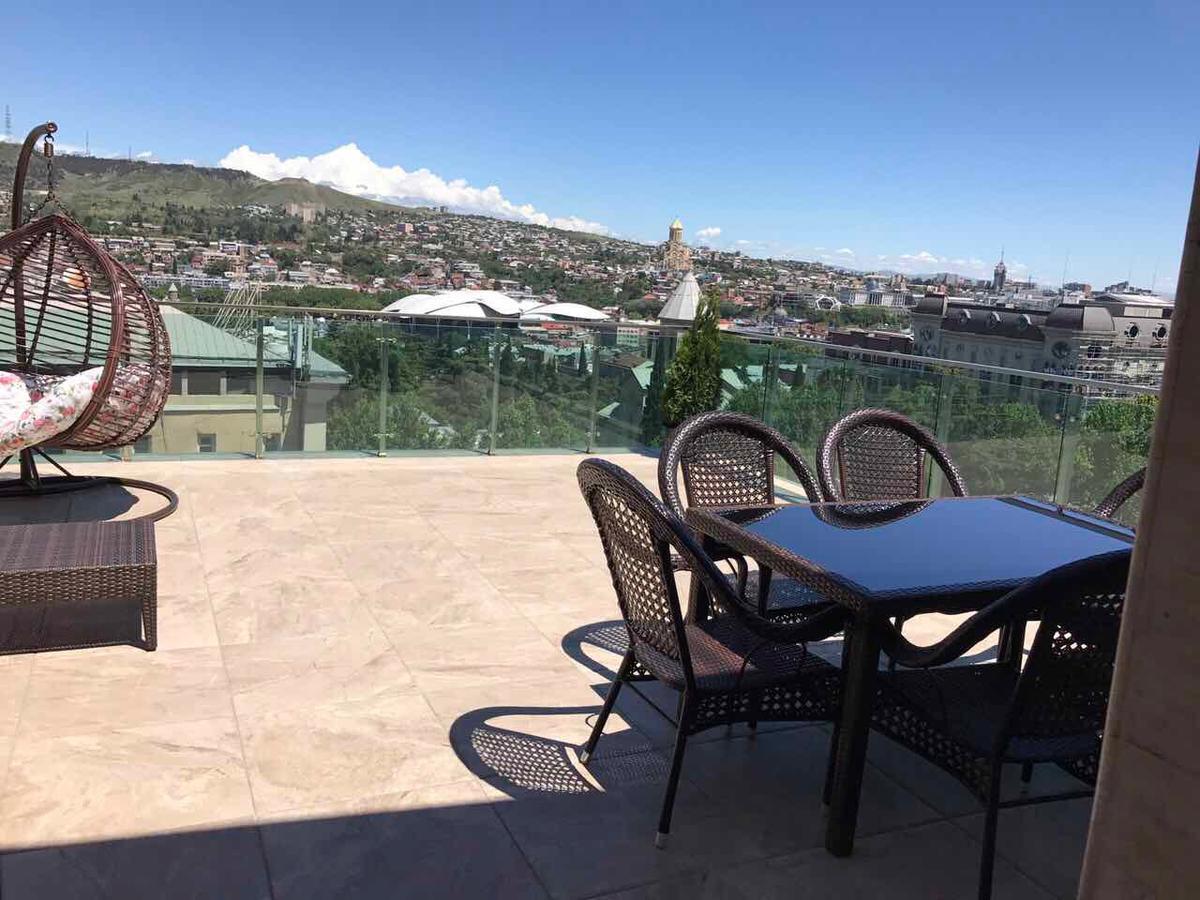 Lesya Apartment With Terrace Tbilisi Eksteriør bilde